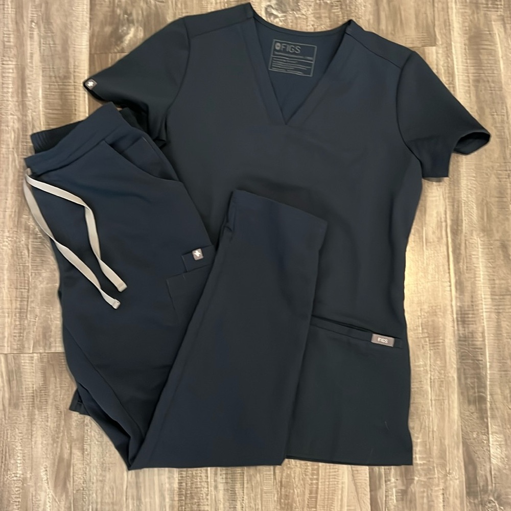 Figs Scrubs- Dark Harbor